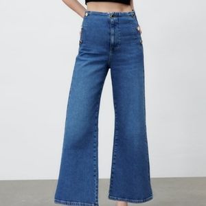 NWT Zara Cropped Wide Leg Buttoned Jeans